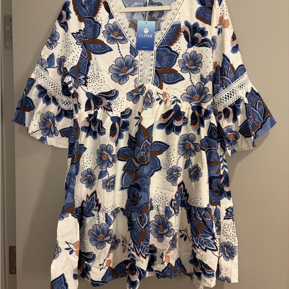 NEW ! Cupshe Blue and White Floral Midi Dress - Picture 2 of 15